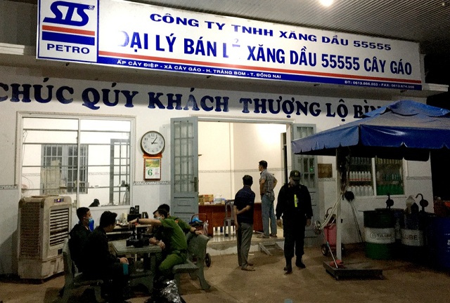 Công an Đồng Nai kiểm tra nhiều cây xăng