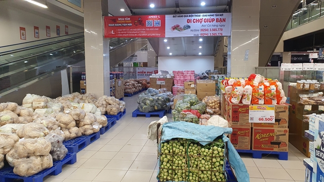 Hàng hóa phong phú tại Siêu thị Lotte Mart Vũng Tàu