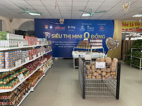 Hơn 60 mặt hàng phong phú đã có mặt tại Siêu thị mini 0 đồng - Quận Hai Bà Trưng