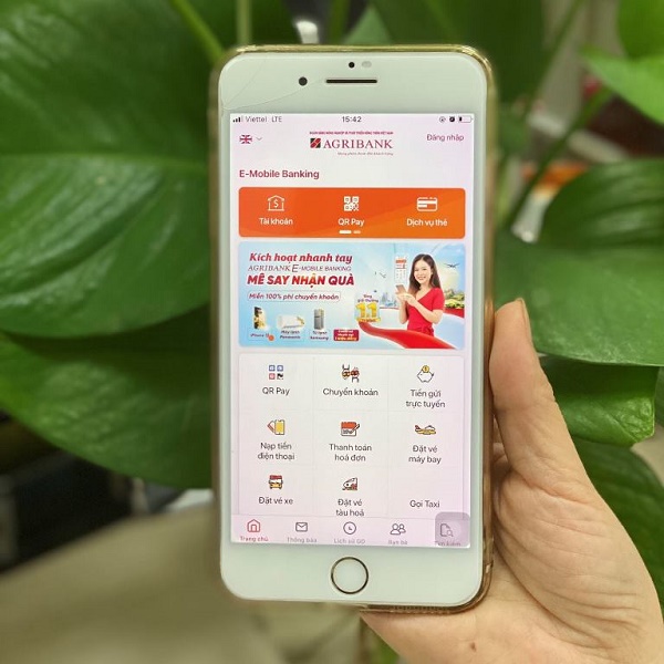 Agribank E-Mobile Banking mang lại nhiều tiện ích cho khách hàng trong điều kiện dịch bệnh diễn biến khó lường