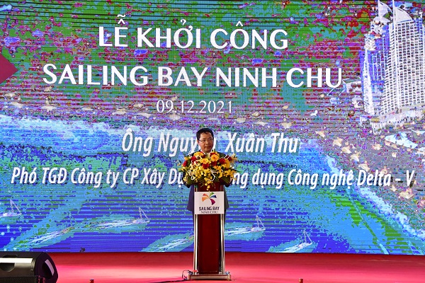 Ông Nguyễn Xuân Thu- Phó TGĐ CTCP Xây dựng và Ứng dụng công nghệ Delta-V đại diện nhà thầu phát biểu