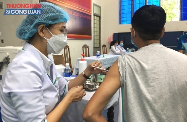 Tỉnh Quảng Nam tiên vaccine phòng Covid-19 mũi 03.