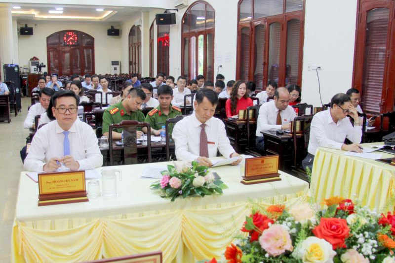 Quang cảnh cuộc họp