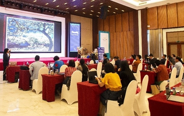 Các phóng viên, biên tập viên tham gia khóa đào tạo trong dự án “Phát triển báo chí Việt Nam” năm thứ 4 (2023) do Trường Đào tạo, Bồi dưỡng cán bộ quản lý Thông tin và Truyền thông (Bộ Thông tin Truyền thông) tổ chức với sự đồng hành của Vinamilk. Ảnh: Vi Nam