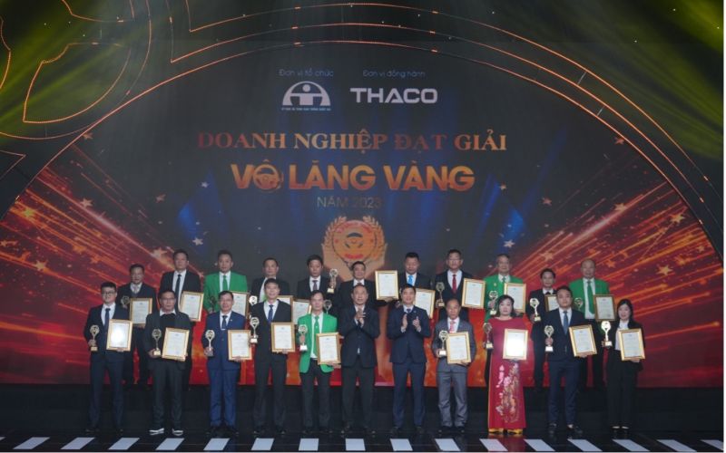 Tập đoàn Mai Linh với 4 tập thể và 12 cá nhân đạt giải thưởng, lần thứ 4 liên tiếp dẫn đầu giải thưởng Vô lăng vàng.