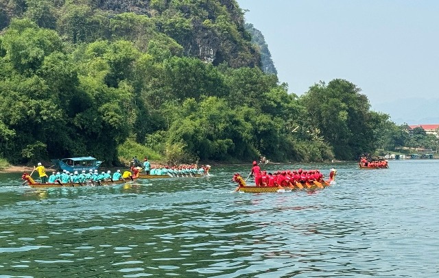 các hoạt động văn hóa, thể thao được tổ chức hấp dẫn, sôi nổi, đã thu hút rất đông người dân và du khách tham gia, trải nghiệm