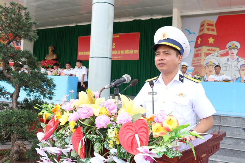 Đại tá Nguyễn Văn Bách, Phó Tư lệnh kiêm Tham mưu trưởng Quân chủng Hải quân, Bộ Quốc phòng.