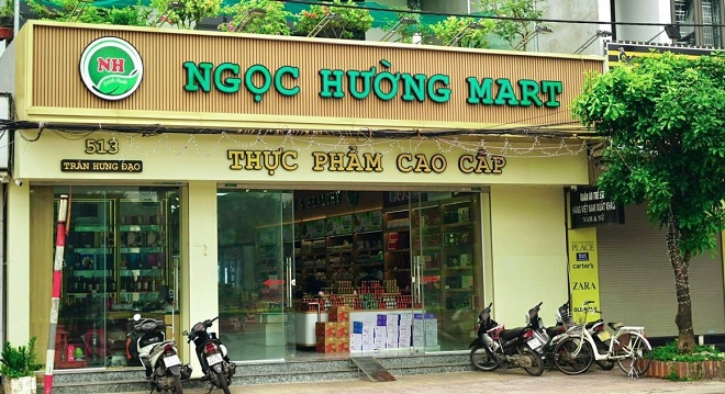 Cơ sở kinh doanh Ngọc Hường Mart đặt tại số 513 đường Trần Hưng Đạo, thành phố Nam Định