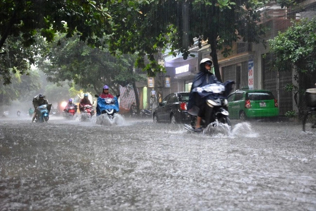 Các khu vực Bắc Bộ và Bắc Trung Bộ có mưa lớn, cần đề phòng lũ quét