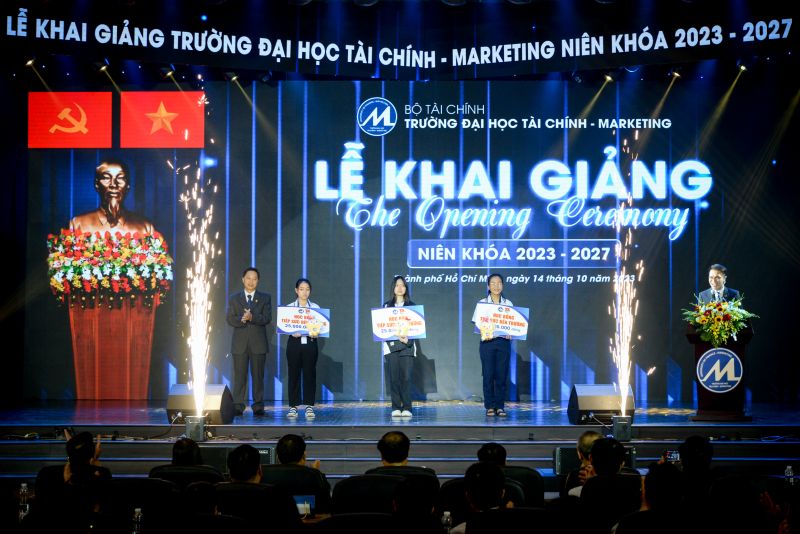 , Trường Đại học Tài chính – Marketing luôn triển khai cụ thể các chế độ chính sách của Nhà nước và Nhà trường dành cho sinh viên có hoàn cảnh khóa khăn, gia đình chính sách như miễn, giảm học phí; trợ cấp xã hội; hỗ trợ chi phí học tập; hỗ trợ học tập; hỗ trợ học phí...