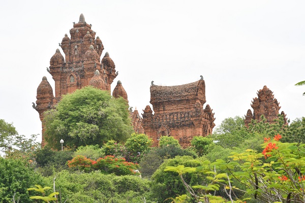 Tháp Poklonggarai tại TP. Phan Rang- Tháp Chàm