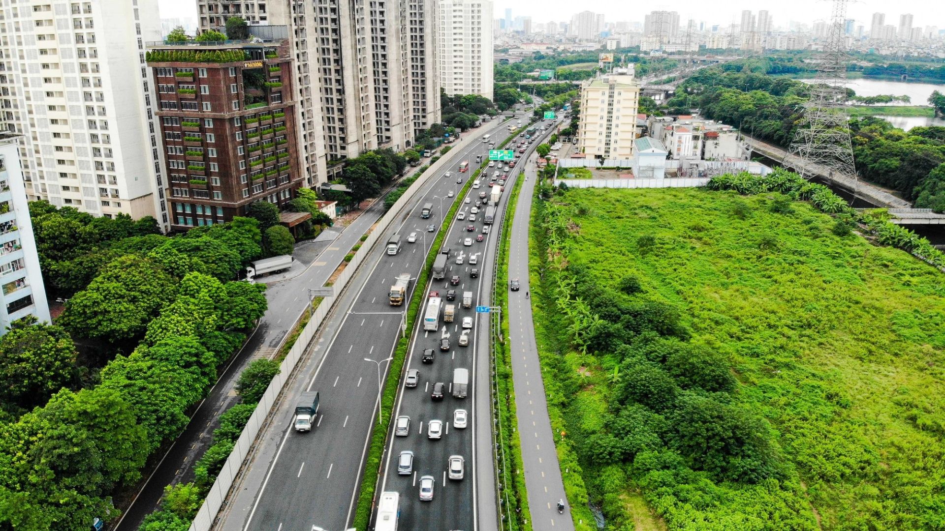 Hà Nội: Phấn đấu hoàn thành 24 chỉ tiêu chủ yếu phát triển kinh tế - xã hội năm 2024