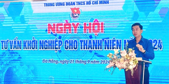 hó Bí thư Thành Đoàn, Chủ tịch Hội LHTN Việt Nam TP Đà Nẵng Nguyễn Bá Duân phát biểu tại chương trình