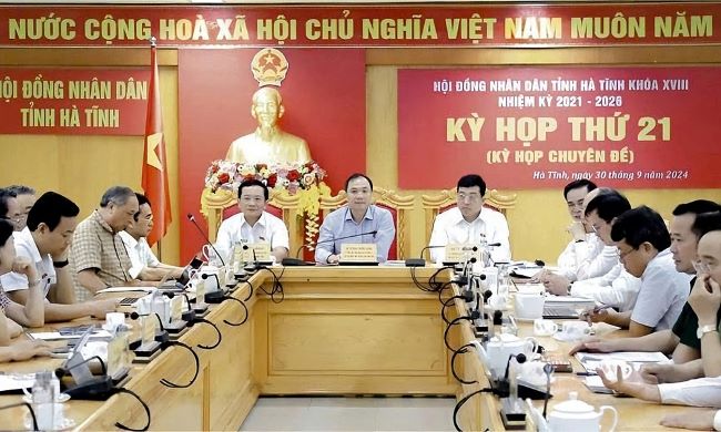 Kỳ họp thứ 21, HĐND tỉnh Hà Tĩnh đã quyết nghị tán thành chủ trương sáp nhập, thành lập đơn vị hành chính cấp huyện, xã giai đoạn 2023-2025.