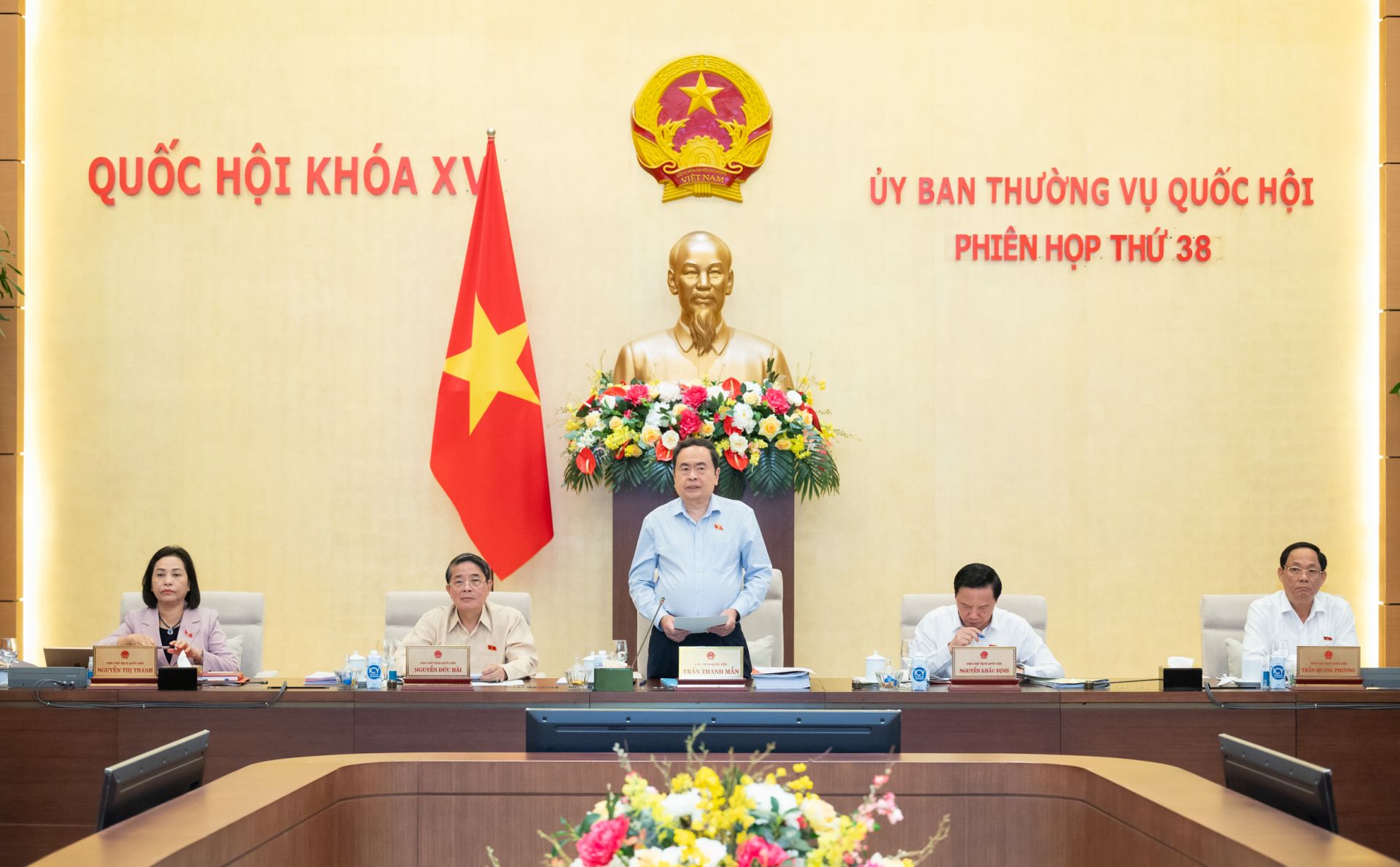 Chủ tịch Quốc hội Trần Thanh Mẫn phát biểu khai mạc phiên họp.