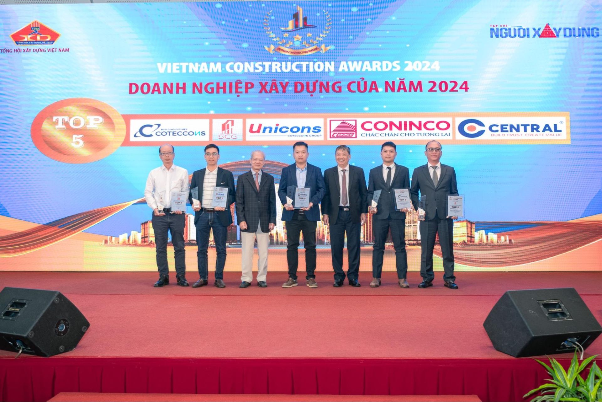 Top 5 Doanh nghiệp Xây dựng của năm 2024 được vinh danh tại Vietnam Construction Awards