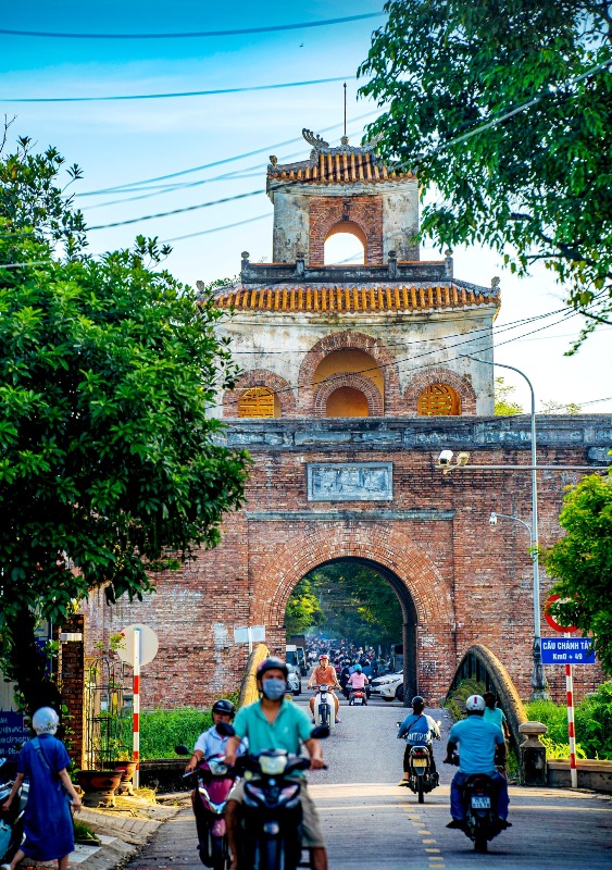 Cầu Cửa Chánh Tây