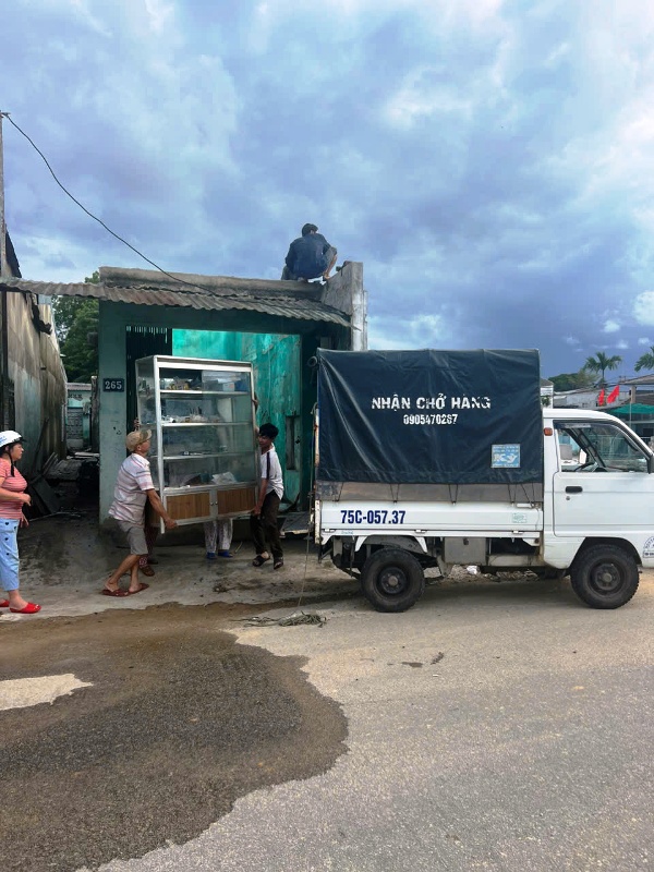 Nhà ông Nguyễn Hữu Long ở Phường Đúc tự giác tháo dỡ nhà cửa của dự án làm cầu Nguyễn Hoàng đang chờ bố trí tái định cư