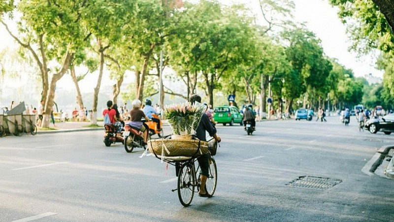 Hà Nội nắng nóng với nền nhiệt cao