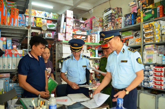 Nghệ An yêu cầu các Sở, ngành, các đơn vị liên quan Xử lý nghiêm hoạt động sản xuất, kinh doanh hàng giả và hàng kém chất lượng.