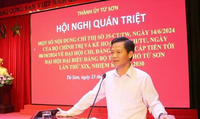 Bí thư Thành ủy Từ Sơn Lưu Đình Thực phát biểu chỉ đạo tại Hội nghị.