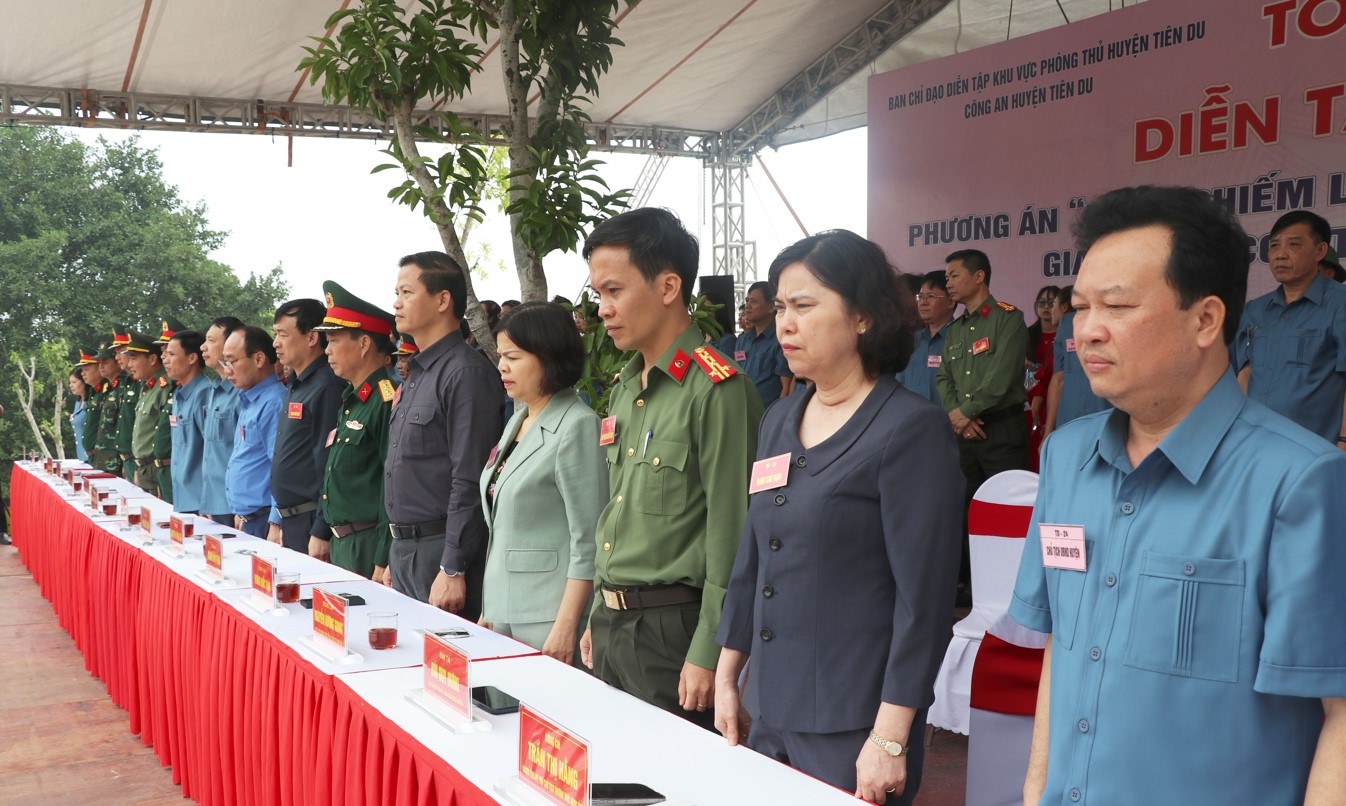 Các đồng chí lãnh đạo tỉnh trực tiếp chỉ đạo nội dung thực binh xử lý tình huống A2.