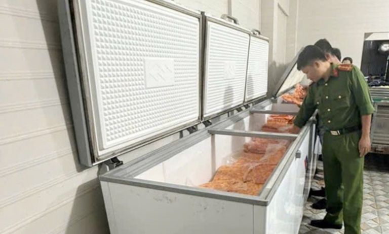 Lực lượng chức năng của tỉnh Đồng Tháp tổ chức kiểm tra - Ảnh: Công an tỉnh Đồng Tháp