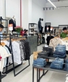 Hưng Yên: Phát hiện quần áo mang nhãn hiệu Lacoste, Adidas có dấu hiệu giả mạo tại 2 cửa hàng
