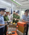 Nghệ An: Phát hiện, xử lý hộ kinh doanh buôn bán dép giả mạo nhãn hiệu