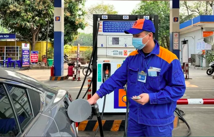 Giá xăng dầu hôm nay 11/5: Dầu thế giới tăng mạnh vì căng thẳng Mỹ - Iran