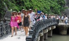 Việt Nam đón gần 237 nghìn lượt khách du lịch quốc tế trong tháng 06/2022  