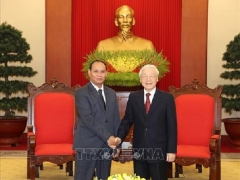 Tổng Bí thư, Chủ tịch nước tiếp đoàn đại biểu cấp cao Bộ An ninh Lào Tổng Bí thư, Chủ tịch nước tiếp đoàn đại biểu cấp cao Bộ An ninh Lào
