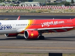 Máy bay Vietjet gặp sự cố bong hỏng tấm ốp cánh trái Máy bay Vietjet gặp sự cố bong hỏng tấm ốp cánh trái