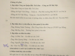 KĐT Ngoại giao đoàn: Thang máy bịt kín, cư dân lo sợ KĐT Ngoại giao đoàn: Thang máy bịt kín, cư dân lo sợ