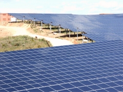 Kon Tum: Công ty Limes Renewable Srl đề xuất đầu tư dự án điện mặt trời Kon Tum: Công ty Limes Renewable Srl đề xuất đầu tư dự án điện mặt trời