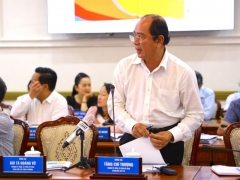 TP. Hồ Chí Minh: Yêu cầu 10 quận, huyện có tỉ lệ tiêm vaccine thấp chuẩn bị kích hoạt cơ sở điều trị Covid-19