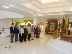 Kỷ niệm 93 năm Ngày thành lập Đảng Cộng sản Việt Nam- Bệnh viện Trung ương Huế báo công dâng Bác 10 thành tựu năm 2022