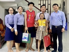Bình Định: MB Bank hỗ trợ 2 cháu nhỏ mồ côi mẹ đến 18 tuổi