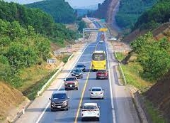 Khẩn trương ban hành Quy chuẩn kỹ thuật quốc gia về đường bộ cao tốc