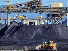Trung Quốc: Tăng nhập khẩu khí đốt và than đá để xây dựng lại kho dự trữ