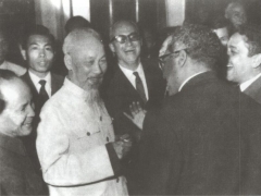 Chủ tịch Hồ Chí Minh, người khai sinh, dẫn dắt ngoại giao Việt Nam đến đỉnh cao thắng lợi