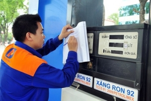 Quỹ bình ổn giá xăng dầu dư hơn 2 tỷ đồng
