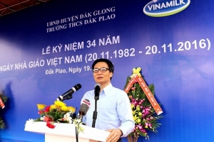 Vinamilk tiên phong mang chương trình sữa học đường đến với trẻ em Đắk Nông