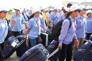 Trong 10 tháng đầu năm, gần 100.000 lao động đi làm việc tại nước ngoài