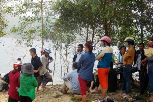 Phát hiện hai thi thể trôi trên sông Tranh 2