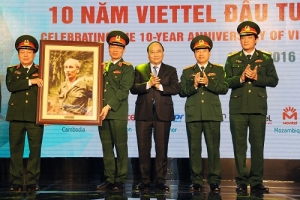 Thủ tướng Nguyễn Xuân Phúc: Dự lễ kỉ niệm 10 năm Tập đoàn viễn thông Quân đội đầu tư ra nước ngoài