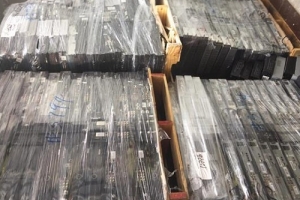 Khám xét 3 container phế liệu phát hiện hàng cấm