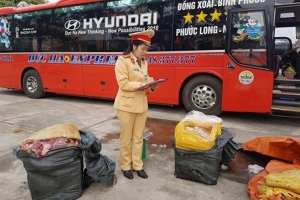 Thanh Hóa: Liên tiếp bắt giữ nhiều vụ vận chuyển thực phẩm không rõ nguồn gốc