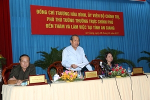 Phó Thủ tướng Thường trực Trương Hòa Bình làm việc tại An Giang