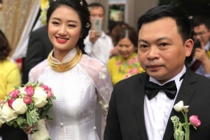 Thu Ngân “rạng rỡ” trong ngày cưới bên chồng đại gia hơn 19 tuổi